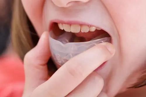 خطرات احتمالی دندان قروچه