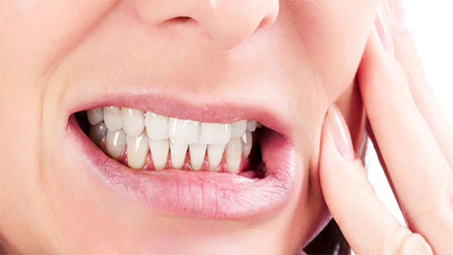 علت های اصلی دندان قروچه